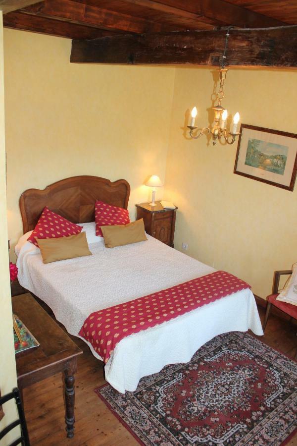 Manoir De Kerliviry Bed & Breakfast Cleder Exterior photo